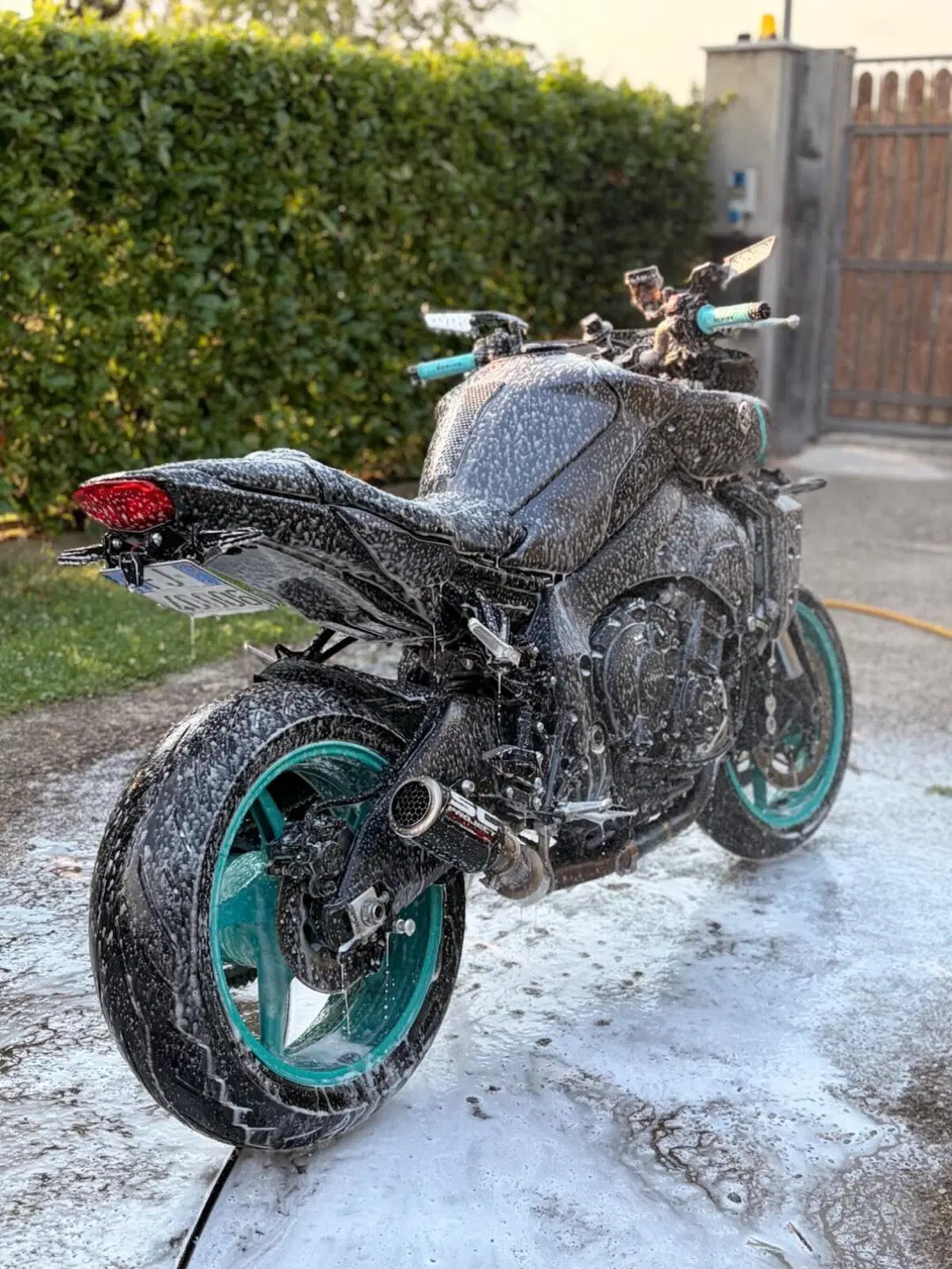 Yamaha MT-10 (2022 - 26) (2)