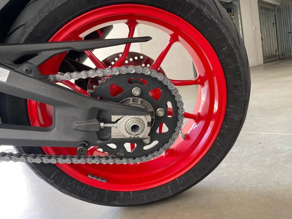 Ducati Monster 937 + (2021 - 25) (8)