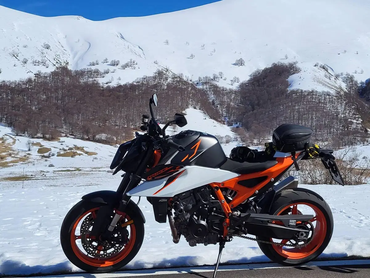 KTM 990 Duke R (2026) (2)