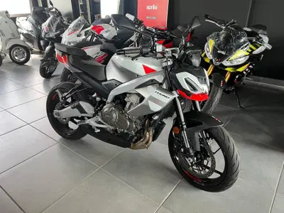 Aprilia Tuono 457 (2025 - 26) usata