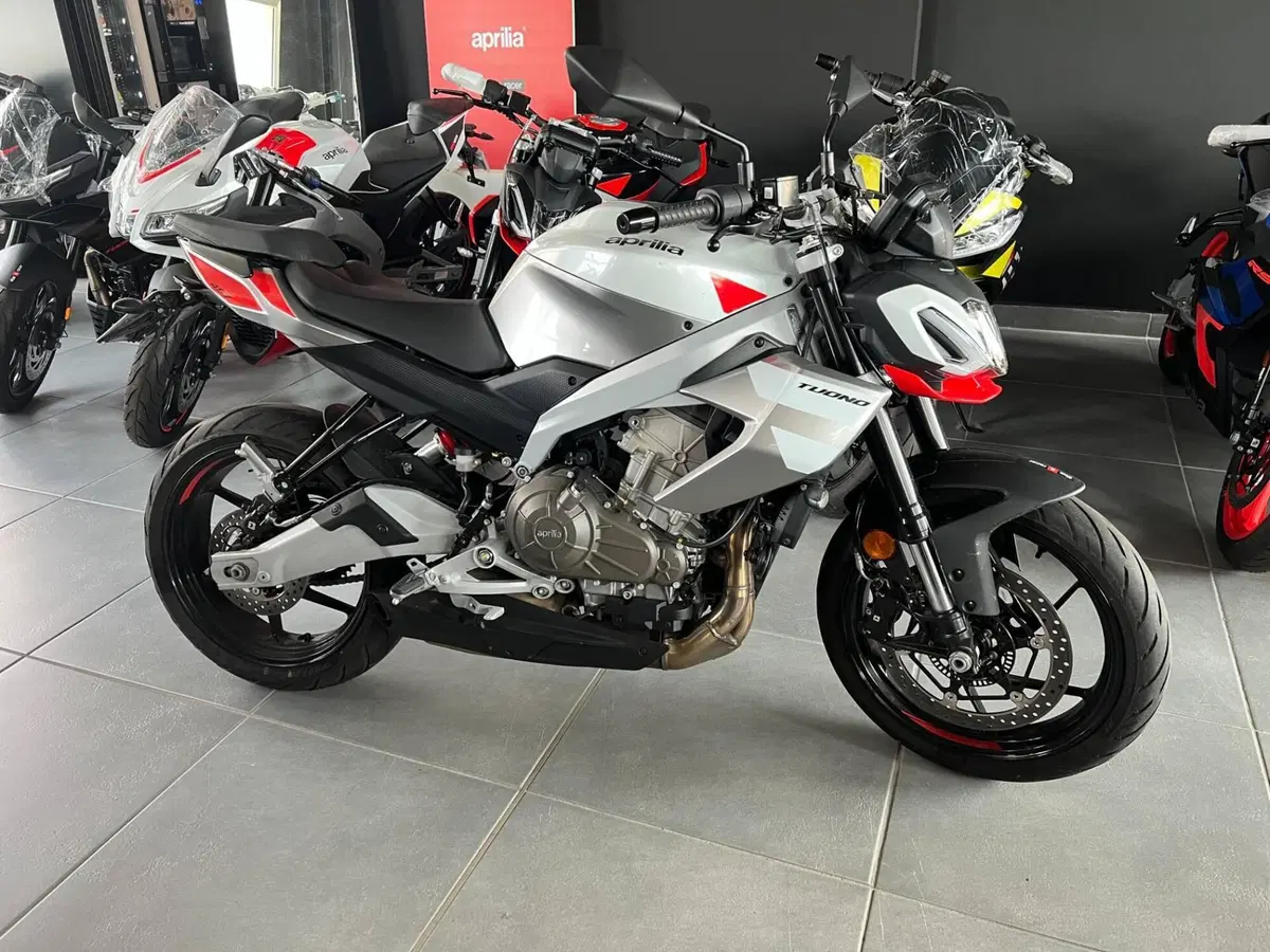 Aprilia Tuono 457 (2025 - 26) (2)