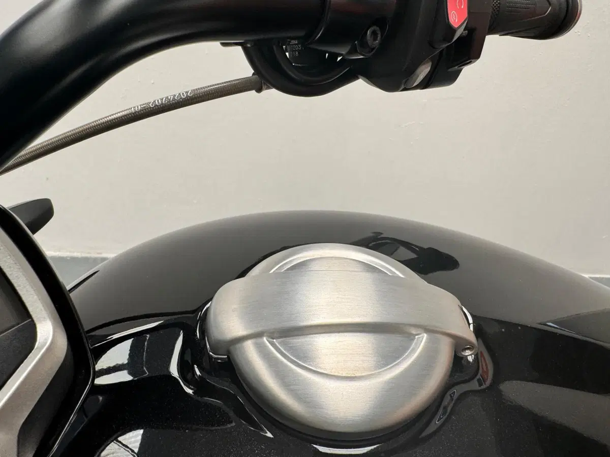 Triumph Rocket 3 GT (2021 - 24) (2)