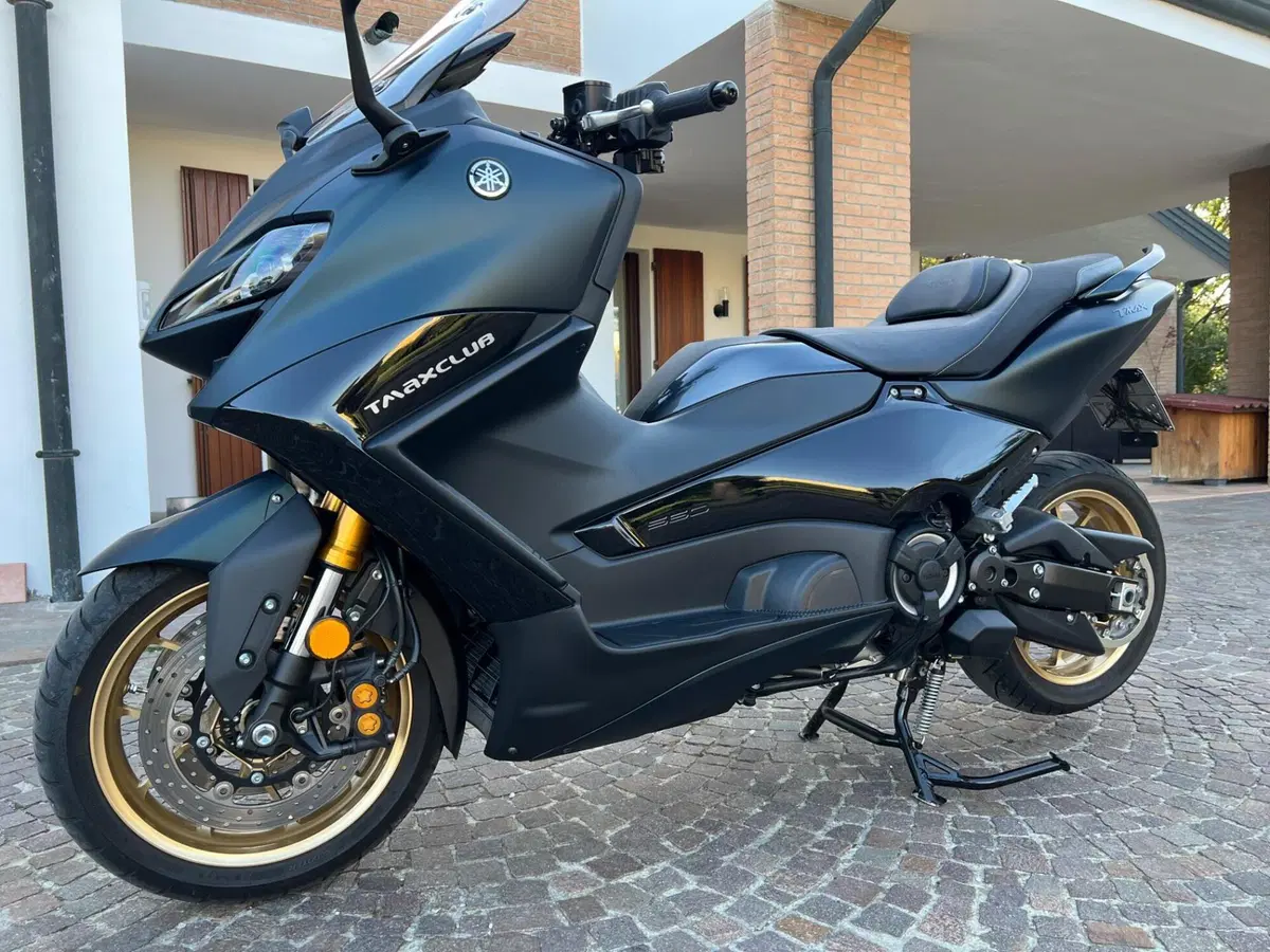 Yamaha T-Max 560 (2022 - 24) (2)