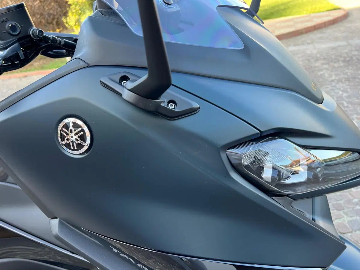 Yamaha T-Max 560 (2022 - 24) (4)