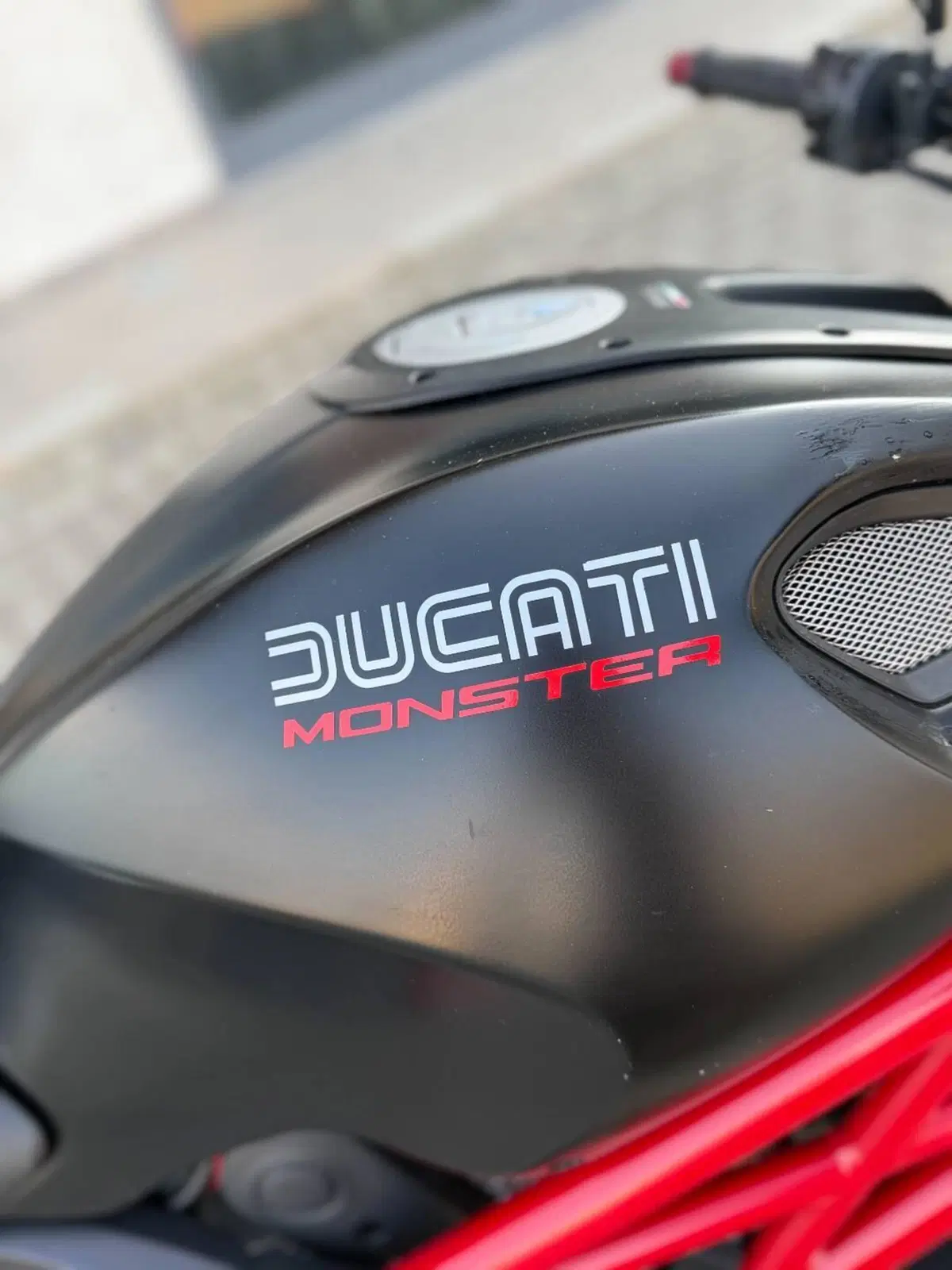 Ducati Monster 796 (2010 - 13) (5)