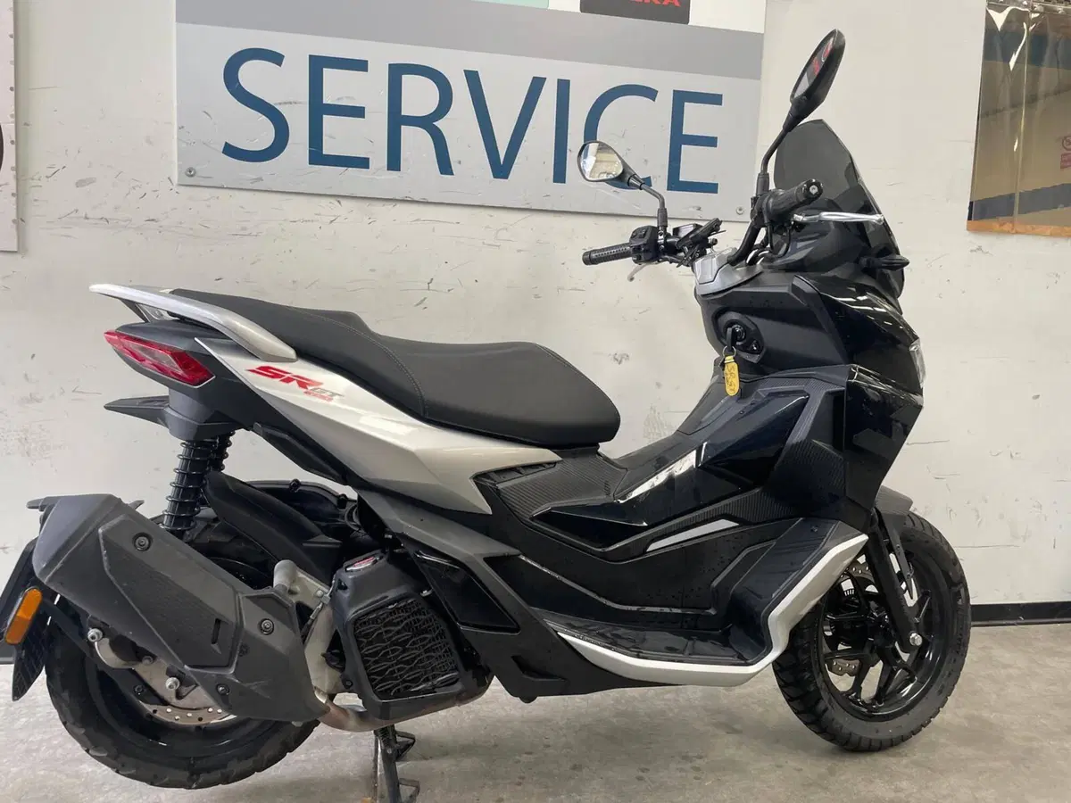 Aprilia SR GT 200 (2022 - 24)