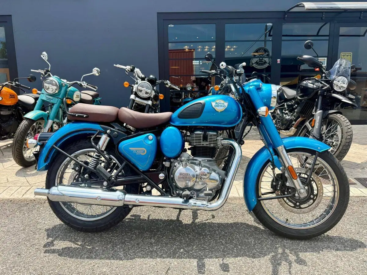 Royal Enfield Classic 350 (2021 - 26) (3)