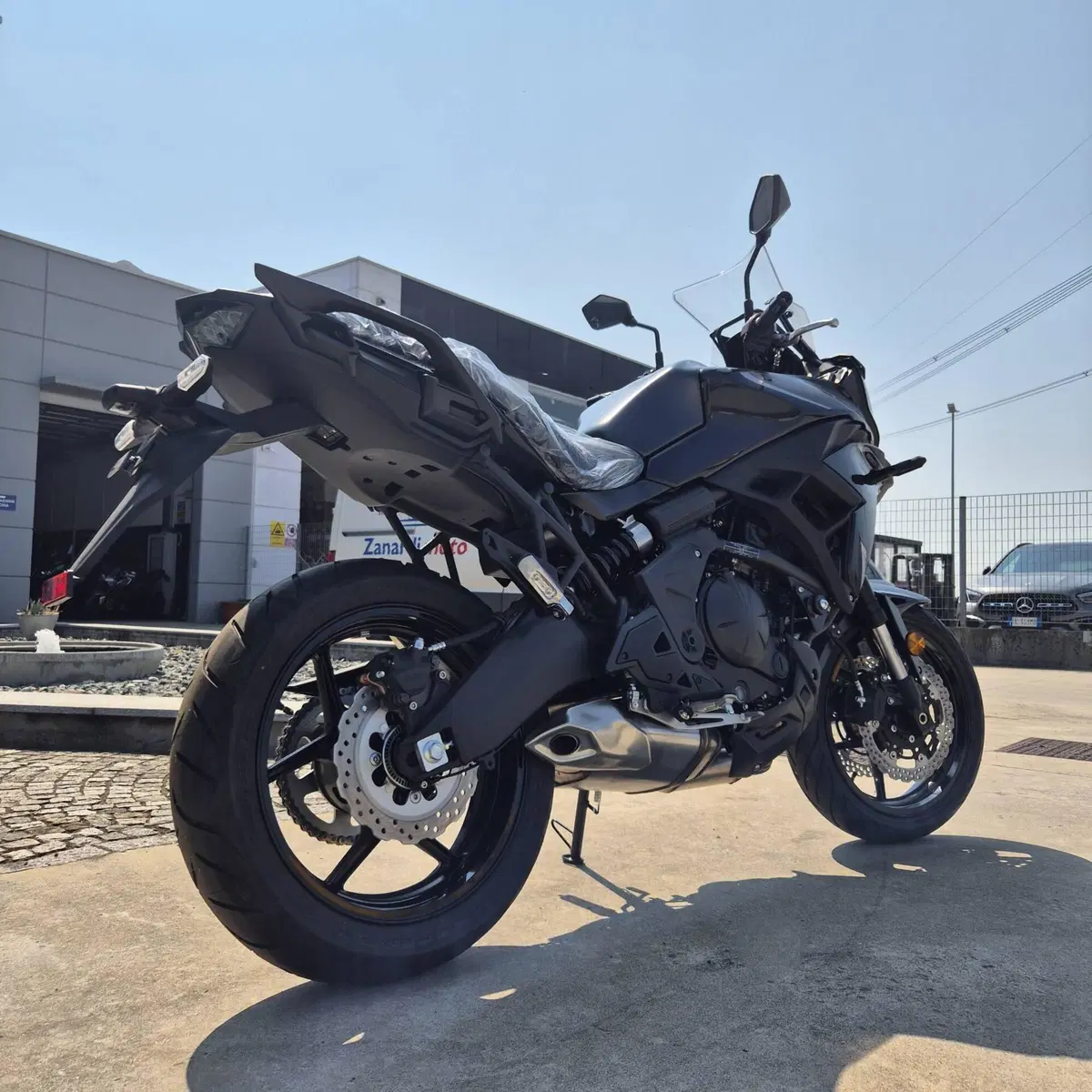 Kawasaki Versys 650 (2025 - 26) (2)