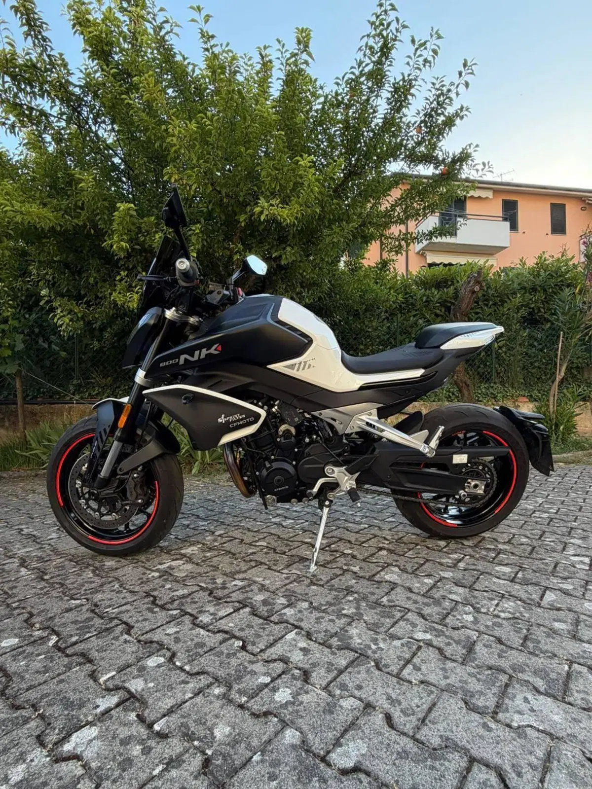 CFMOTO 800NK Advanced (2023 - 26) (2)