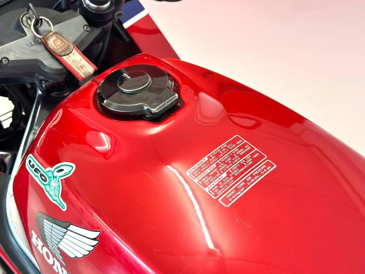 Honda VF 750 F (19)