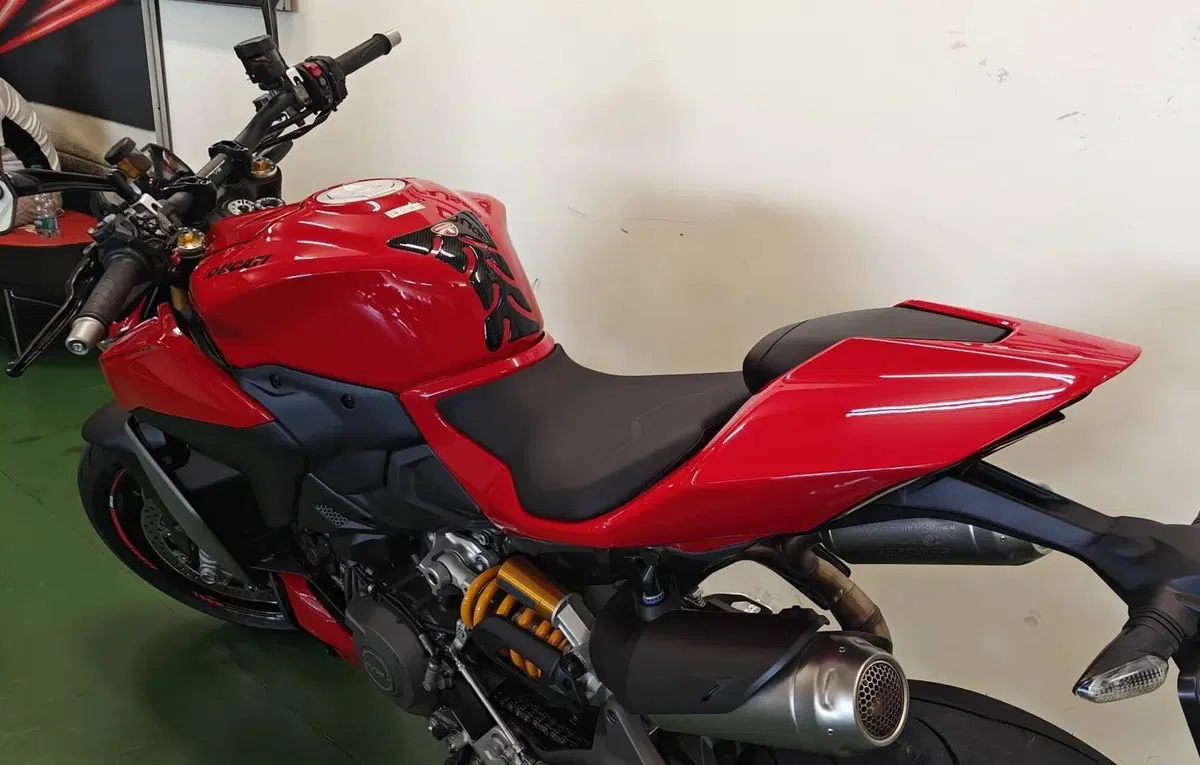 Ducati Streetfighter V2 S (2025 - 26) (6)