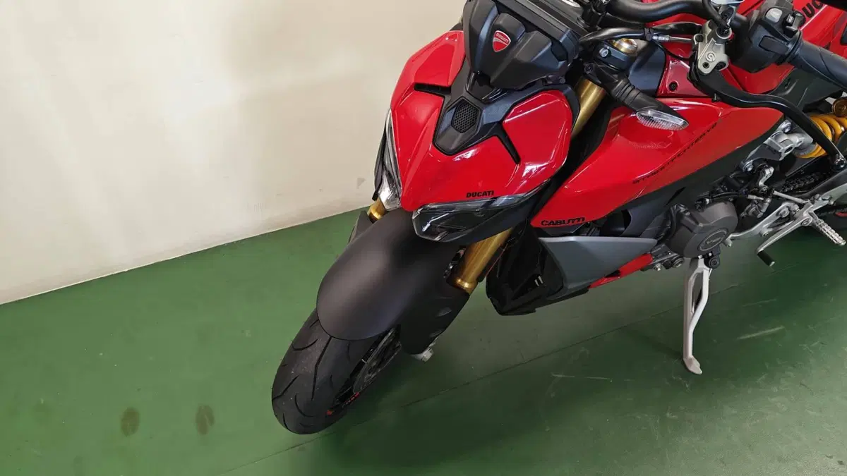 Ducati Streetfighter V2 S (2025 - 26) (5)