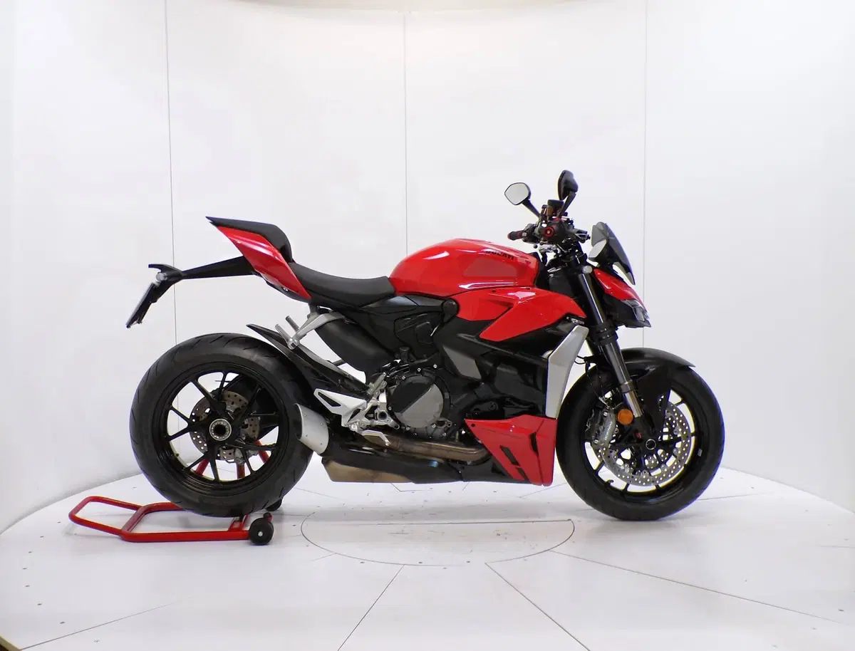 Ducati Streetfighter V2 (2022 - 24)