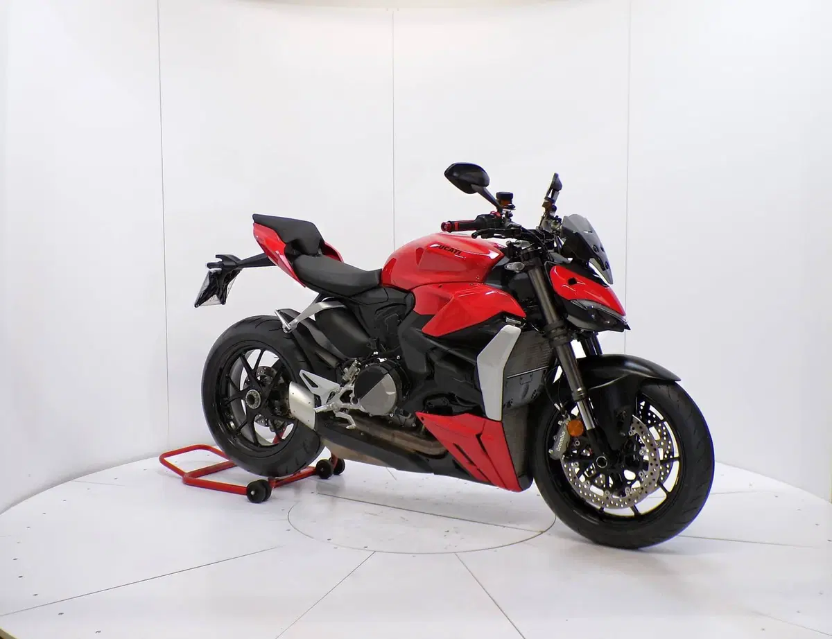 Ducati Streetfighter V2 (2022 - 24) (2)