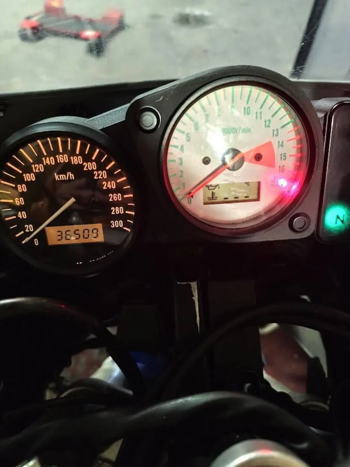 Suzuki GSX R 750 (1996 - 97) (2)