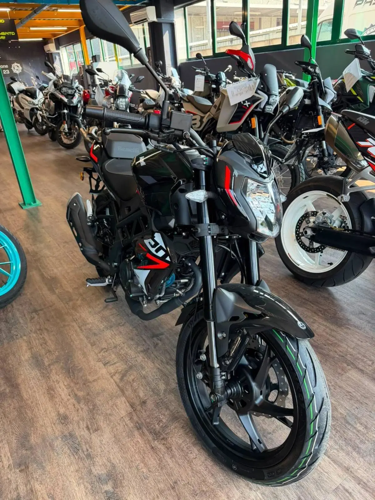 Benelli BN 125 (2026) (2)