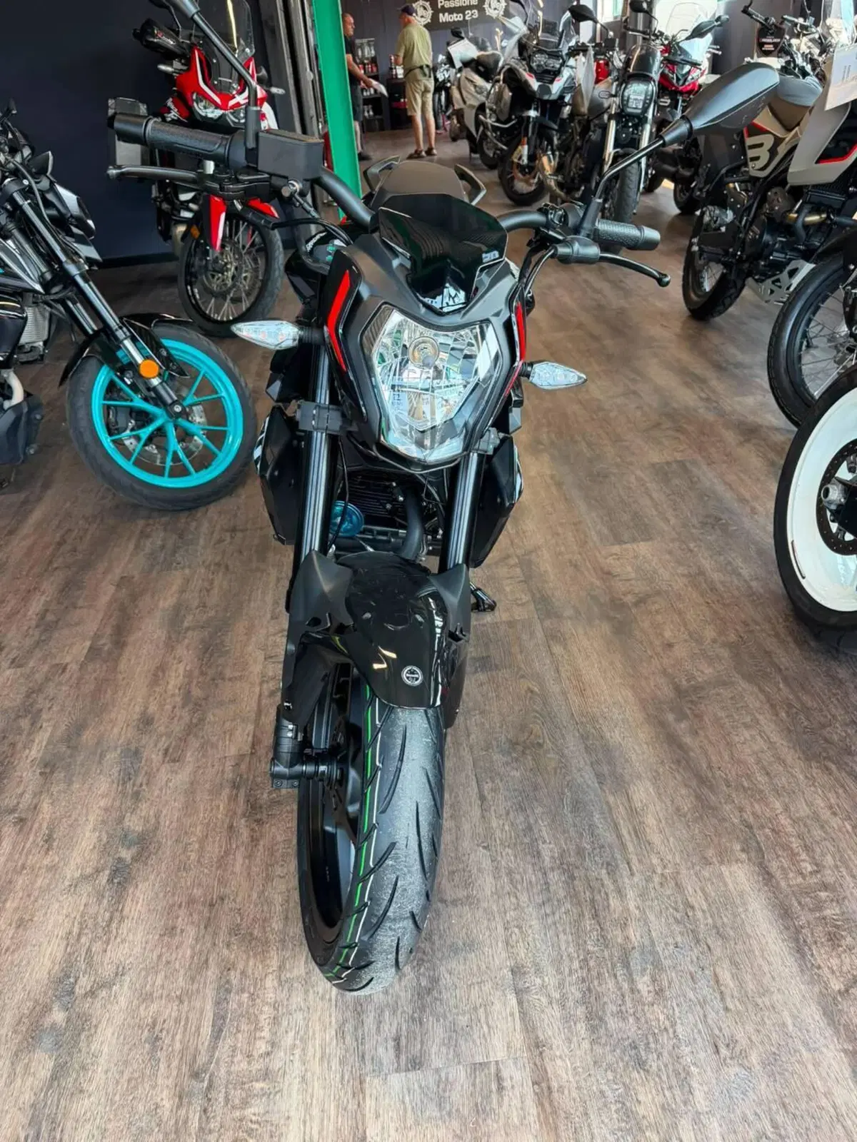 Benelli BN 125 (2026) (3)