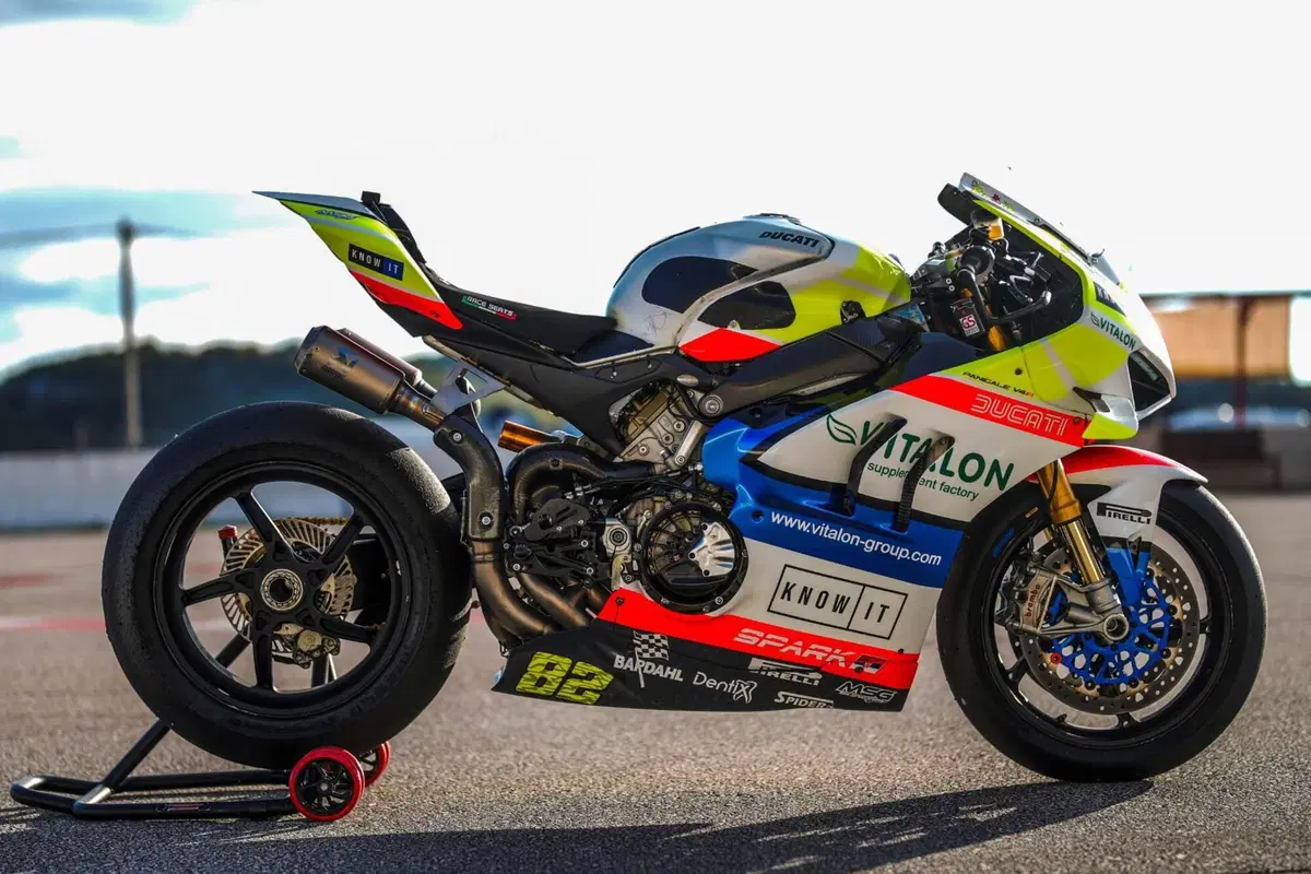 Ducati Panigale V4 R (2023 - 24) (3)