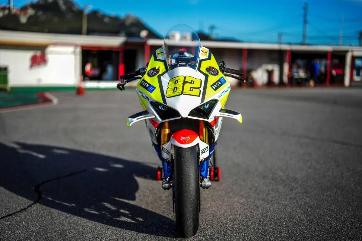Ducati Panigale V4 R (2023 - 24) (8)