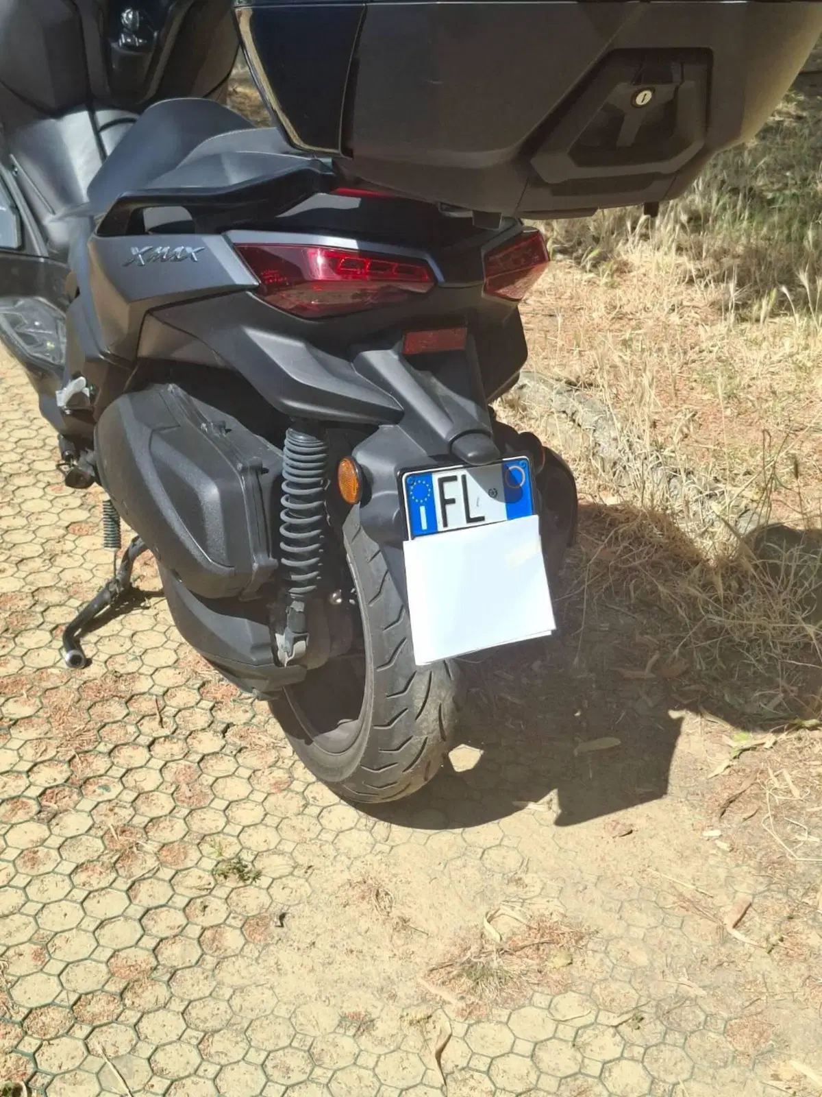Yamaha X-Max 300 (2025 - 26) (5)