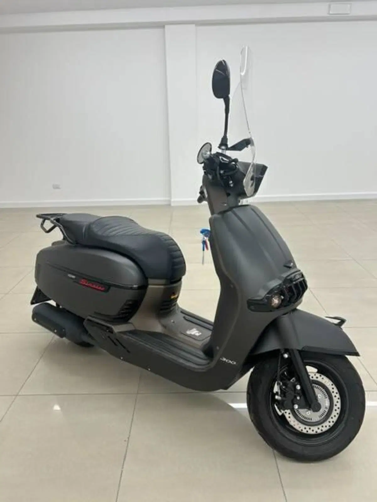 Keeway Motor Sixties 300i (2023 - 25)