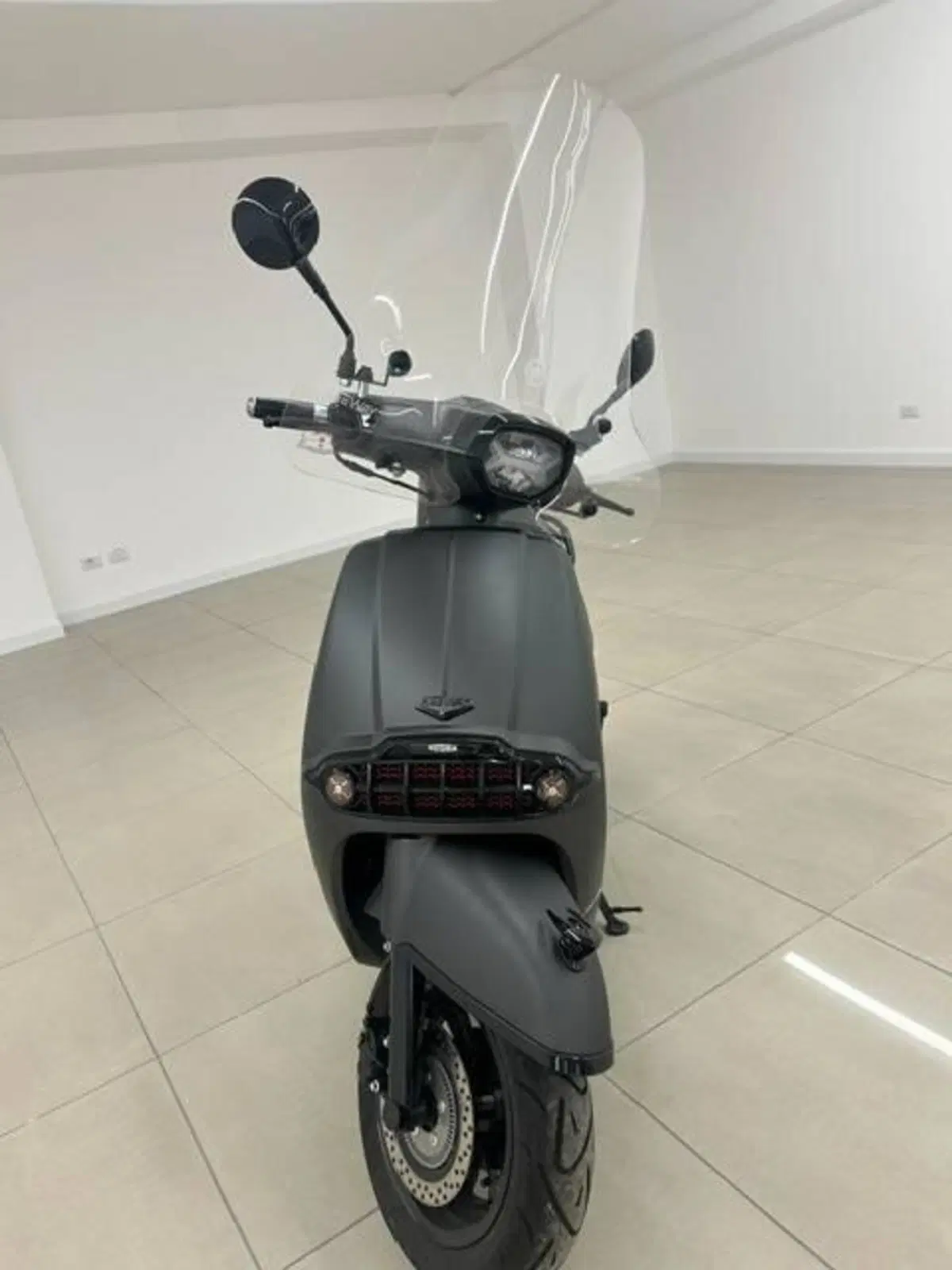 Keeway Motor Sixties 300i (2023 - 25) (6)