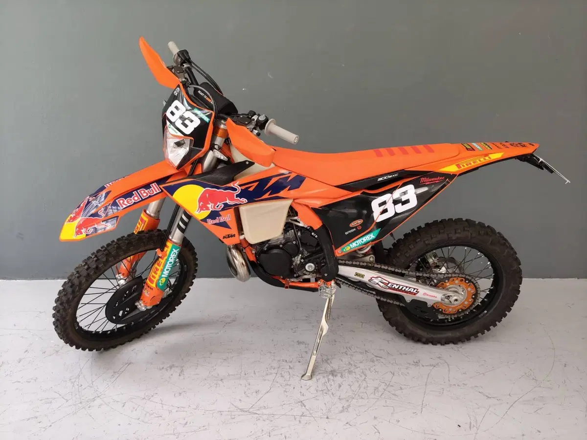 KTM 300 EXC Six Days (2025) (2)