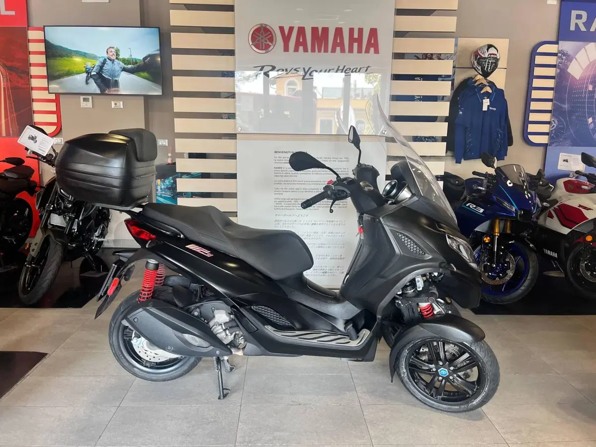 Piaggio MP3 300 Sport ABS Hpe (2021 - 24) (3)