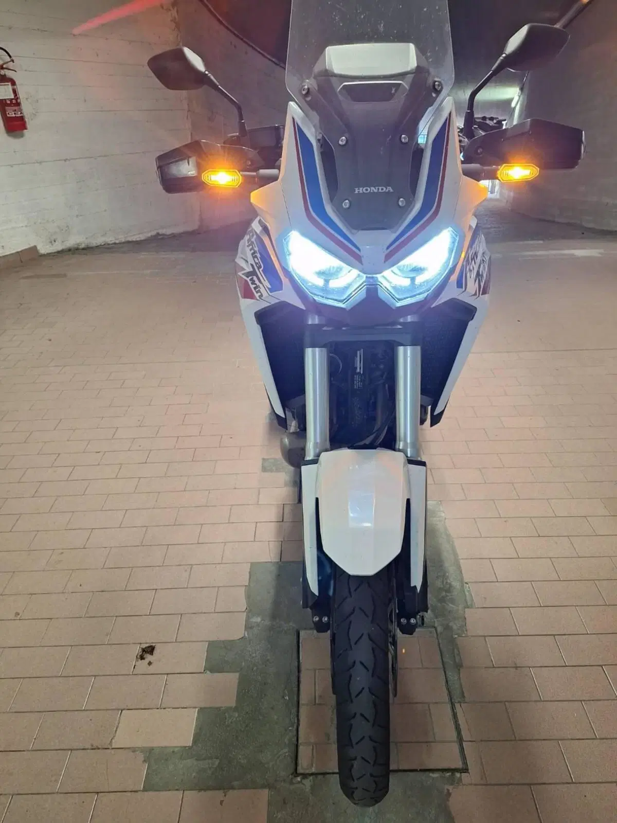Honda Africa Twin CRF 1100L Urban (2020 - 21) (9)