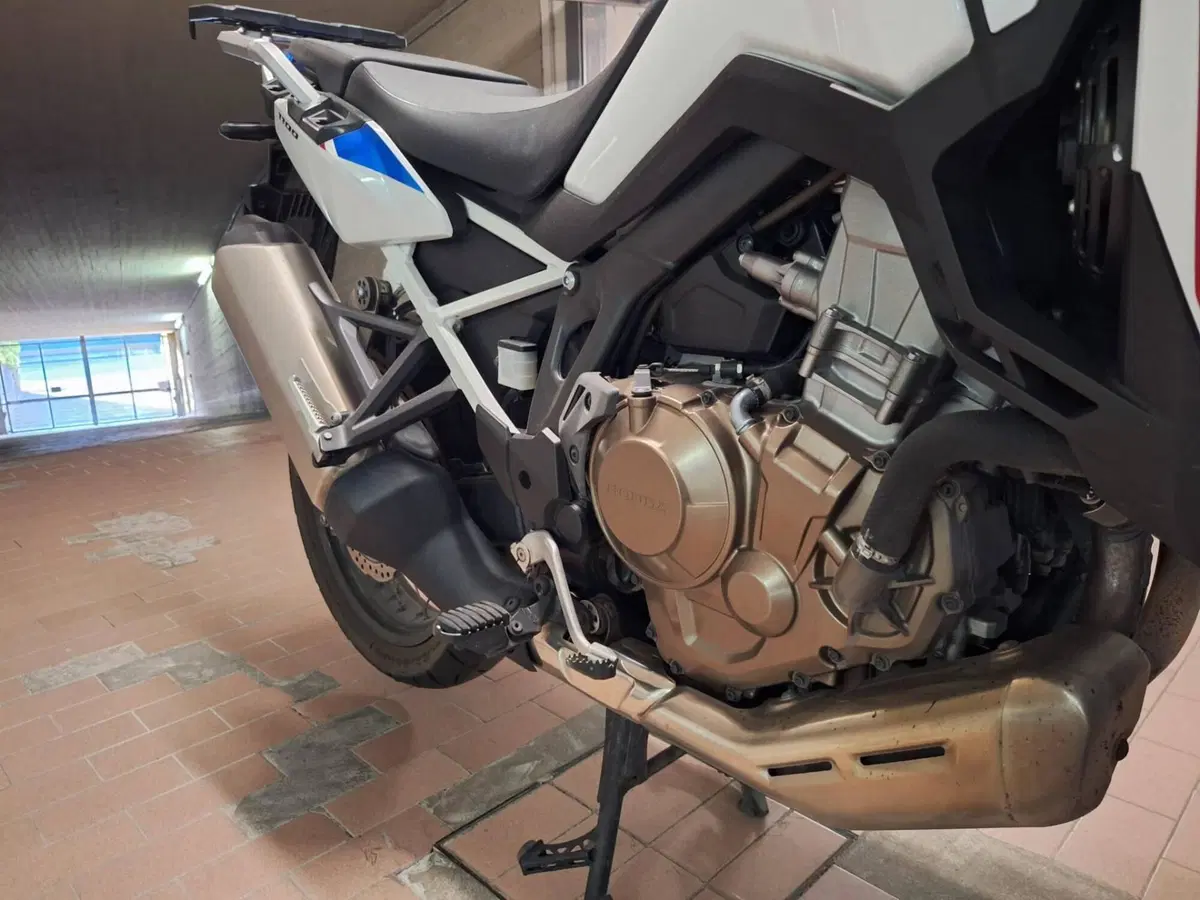 Honda Africa Twin CRF 1100L Urban (2020 - 21) (14)
