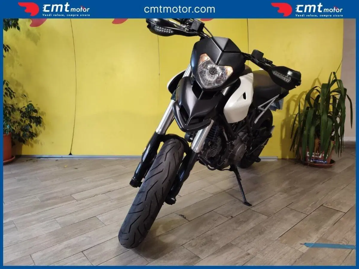 Ducati Hypermotard 796 (2012) (7)