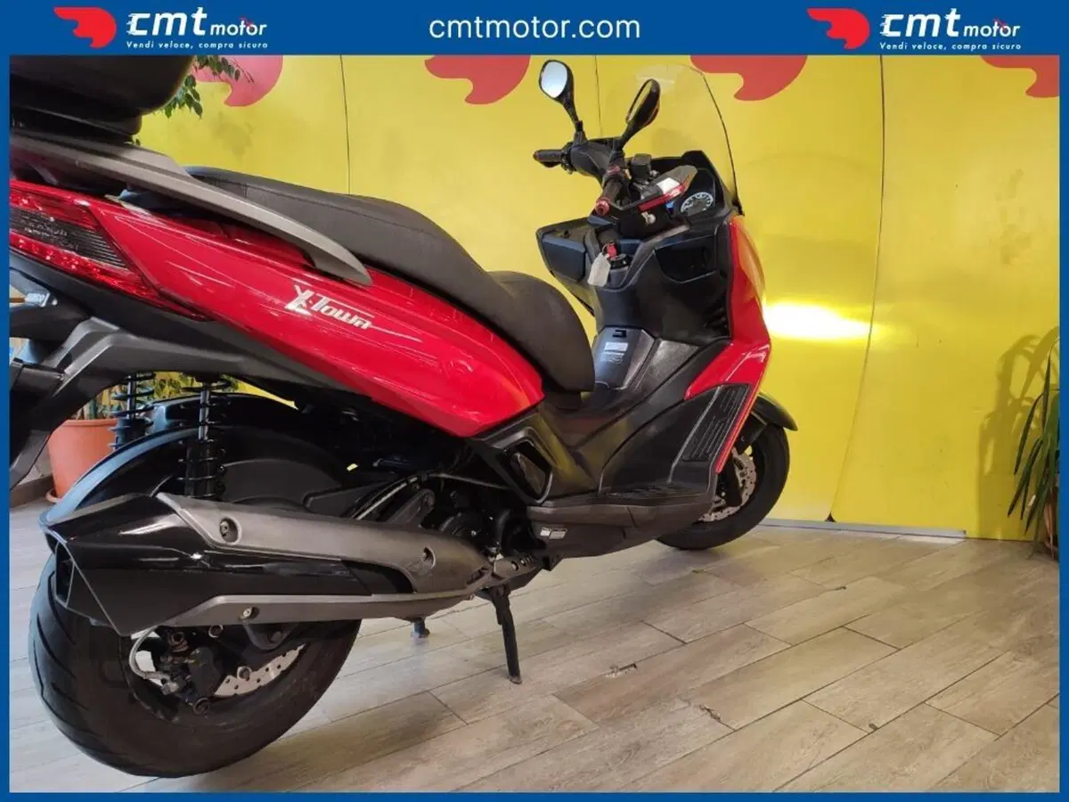 Kymco X-Town 300i ABS (2016 - 20) (8)