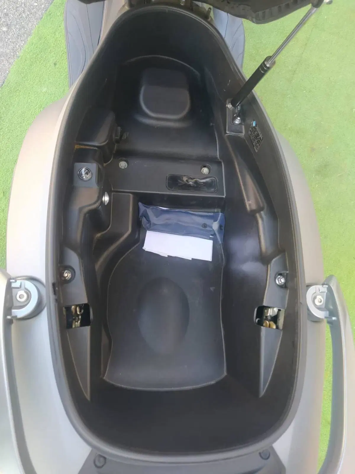 Kymco Agility 300i ABS (2019 - 20) (8)