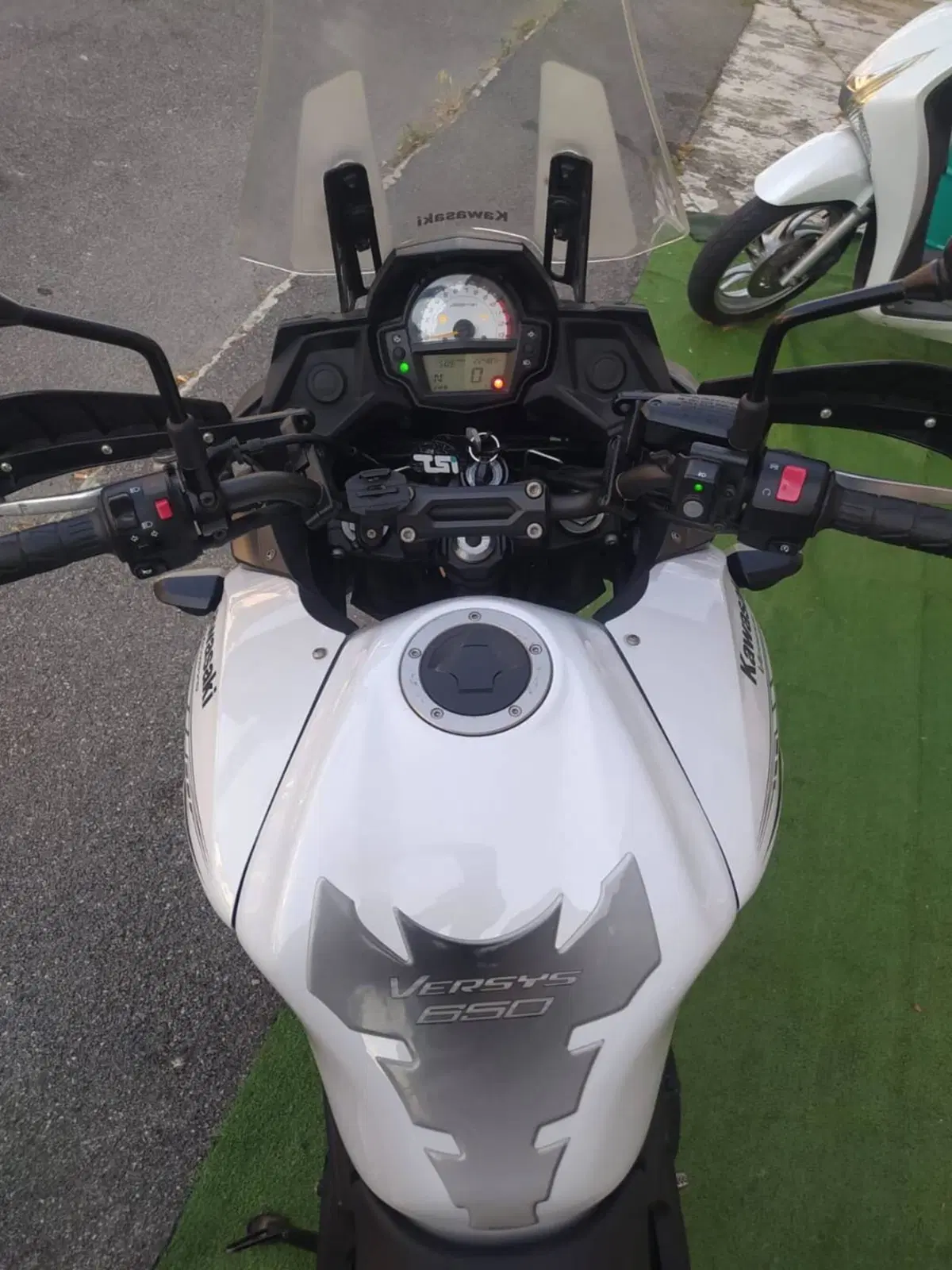 Kawasaki Versys 650 Grand Tourer (2017 - 20) (8)
