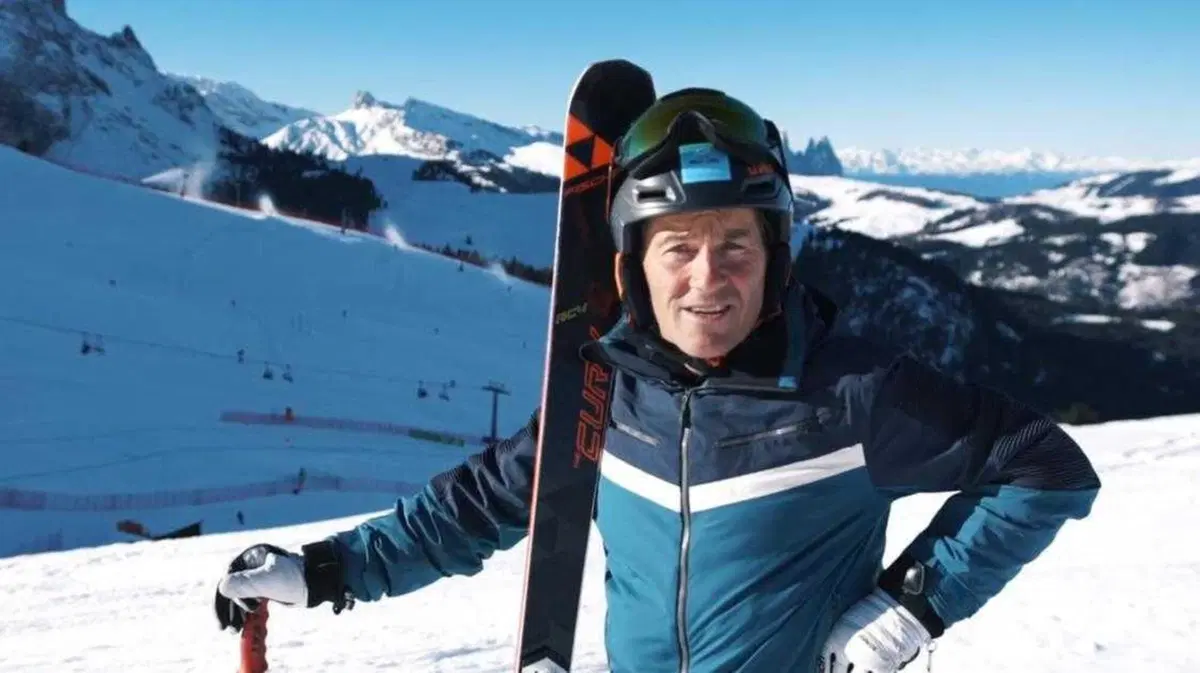 Peter Runggaldier fa un incidente con la sua KTM sul Passo Sella. Grave una ciclista (2)