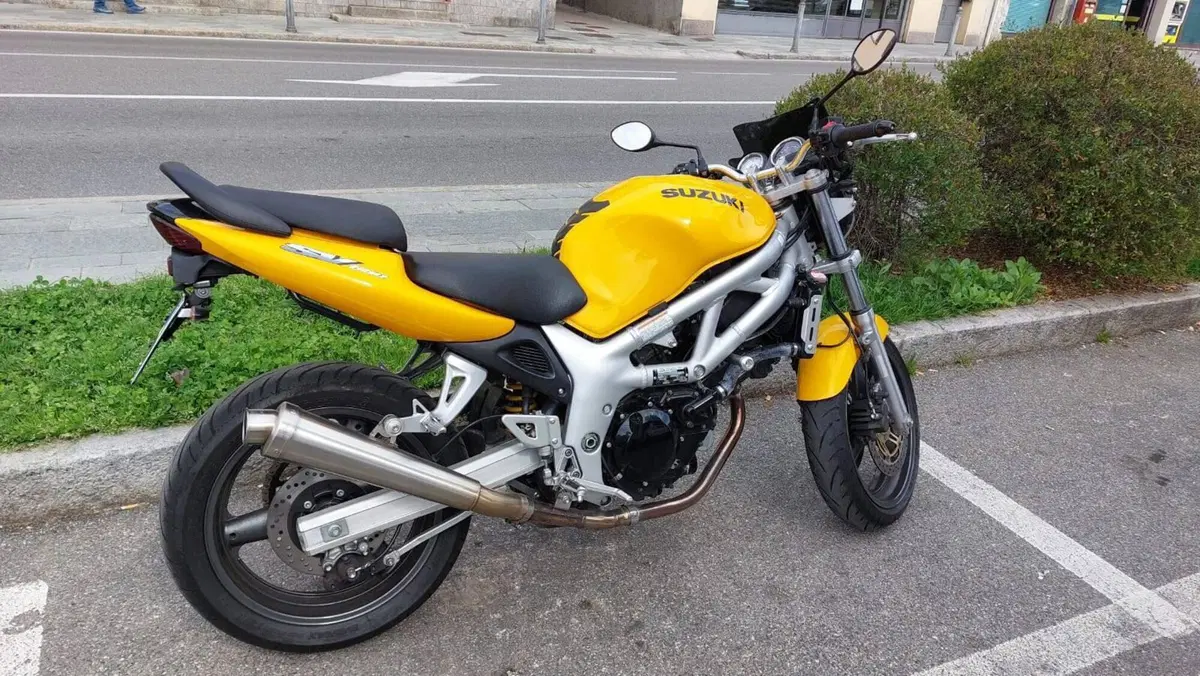 Suzuki SV 650 (1999 - 02) (3)