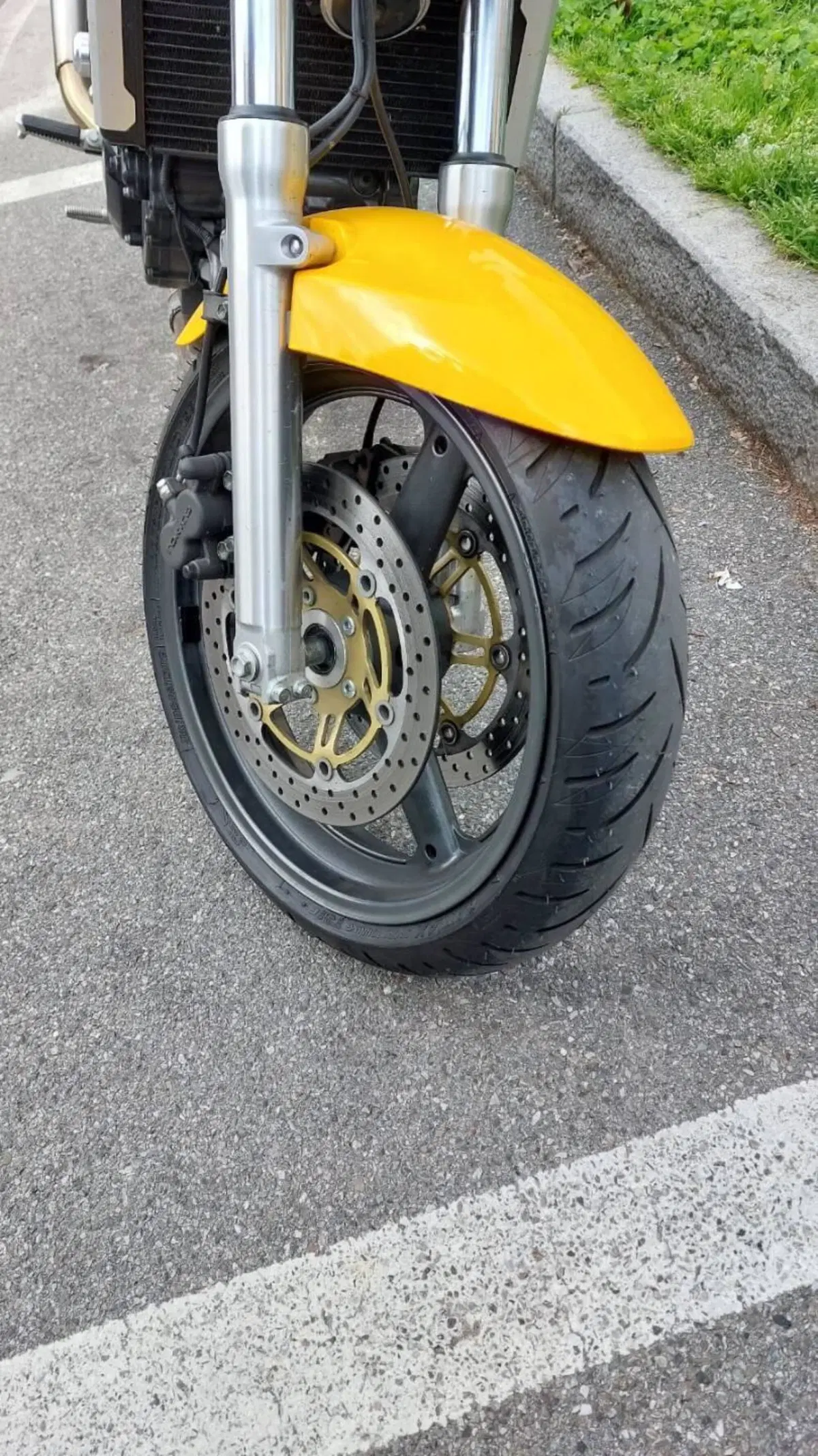 Suzuki SV 650 (1999 - 02) (8)