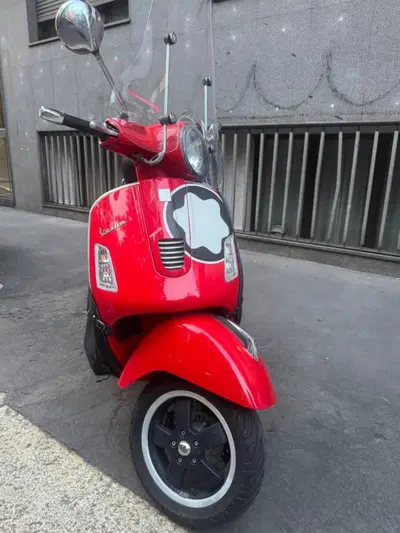 Vespa GTS 300 (2010 - 14) usata
