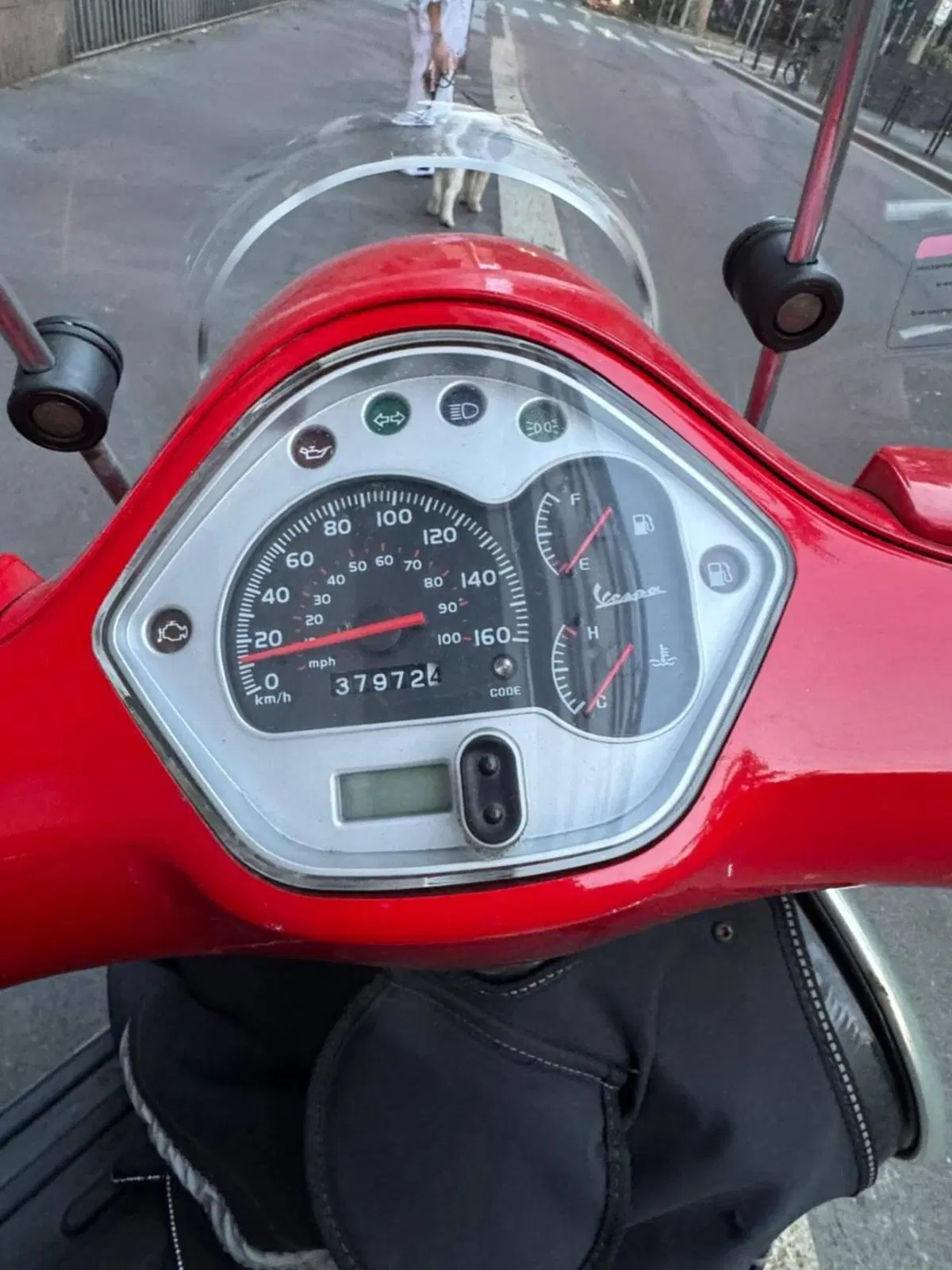 Vespa GTS 300 (2010 - 14) (3)