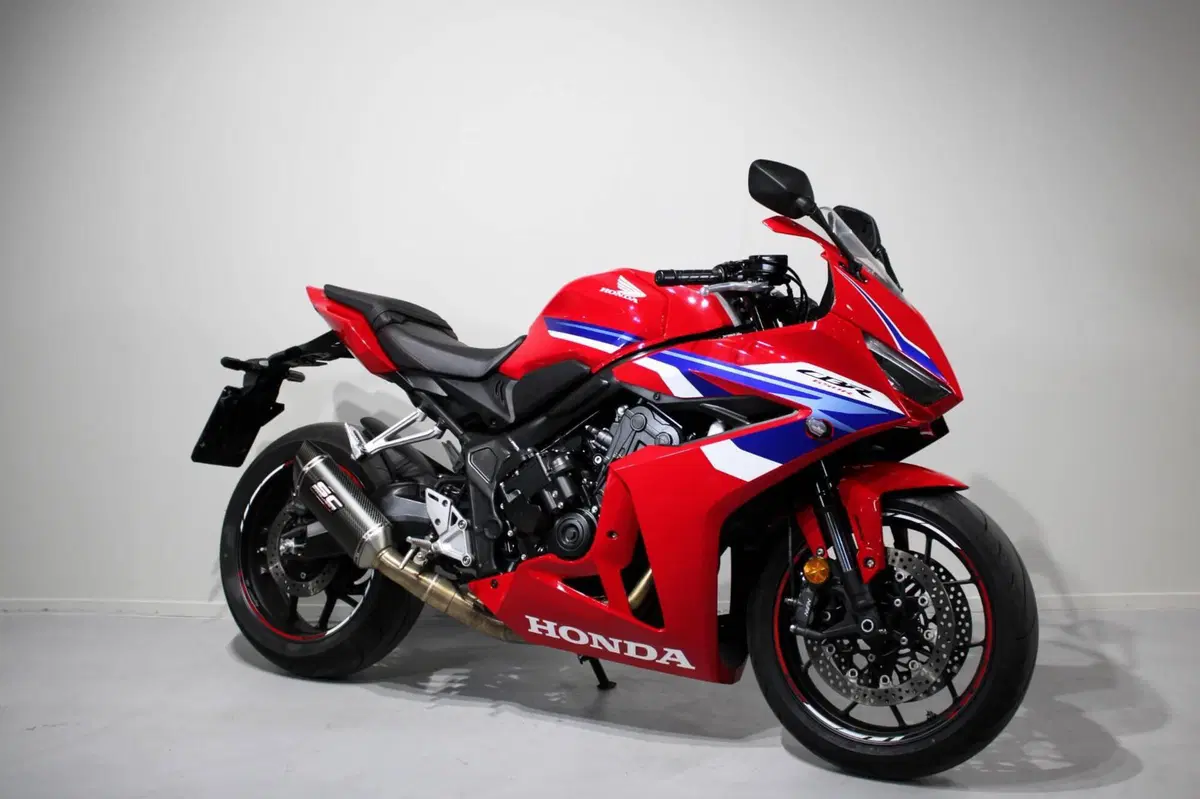 Honda CBR 650 R E-Clutch (2024 - 26) (2)