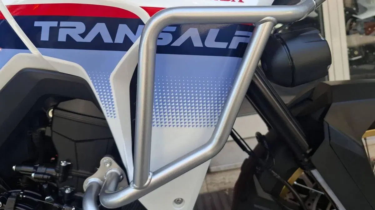 Honda Transalp XL750 Travel Edition (2023 - 24) (13)