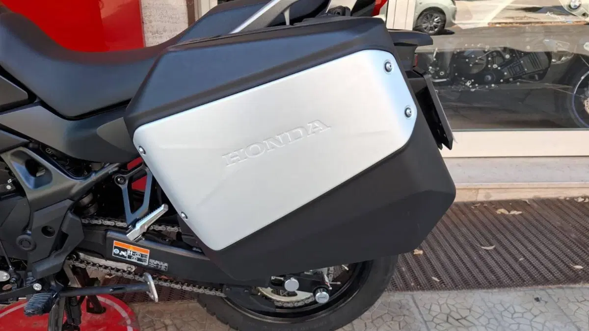 Honda Transalp XL750 Travel Edition (2023 - 24) (13)