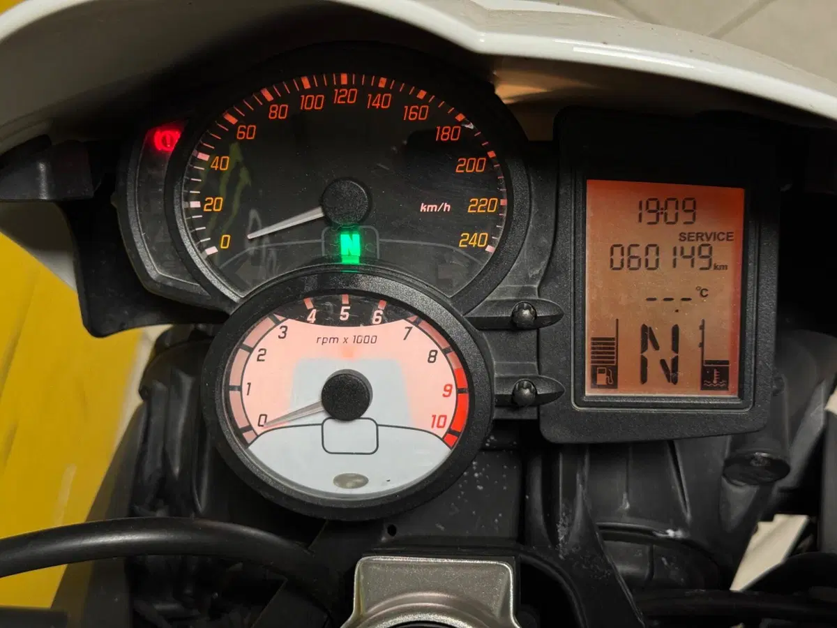 Bmw F 800 R (2012 - 14) (2)