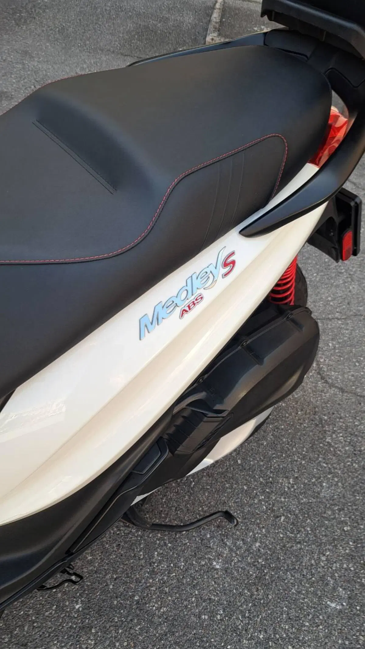 Piaggio Medley 150 S ABS (2021 - 25) (4)