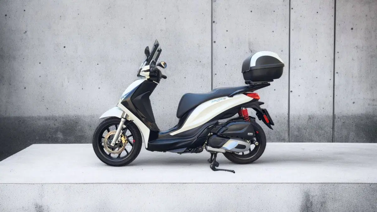 Piaggio Medley 150 S ABS (2021 - 25) (2)