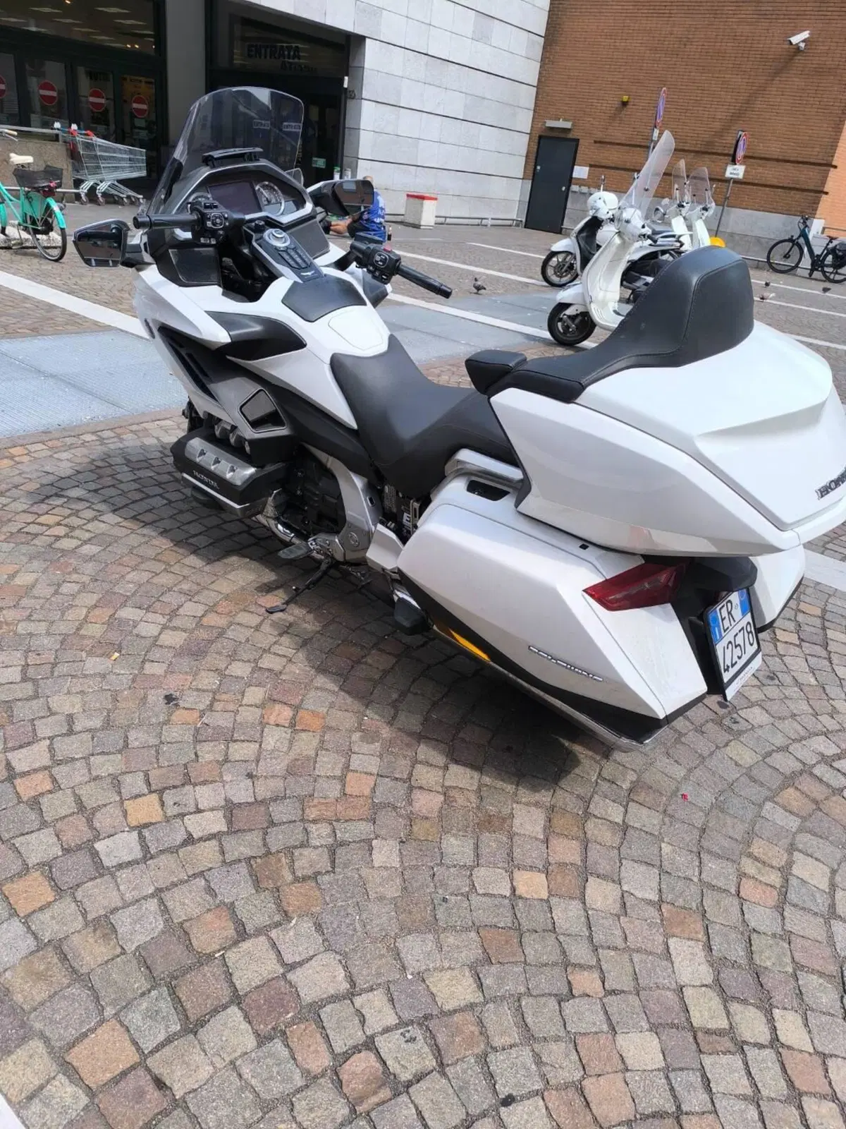 Honda GL 1800 Gold Wing Tour DTC (2018 - 20) (3)