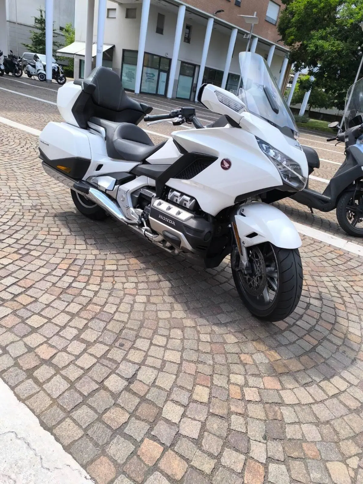 Honda GL 1800 Gold Wing Tour DTC (2018 - 20) (5)