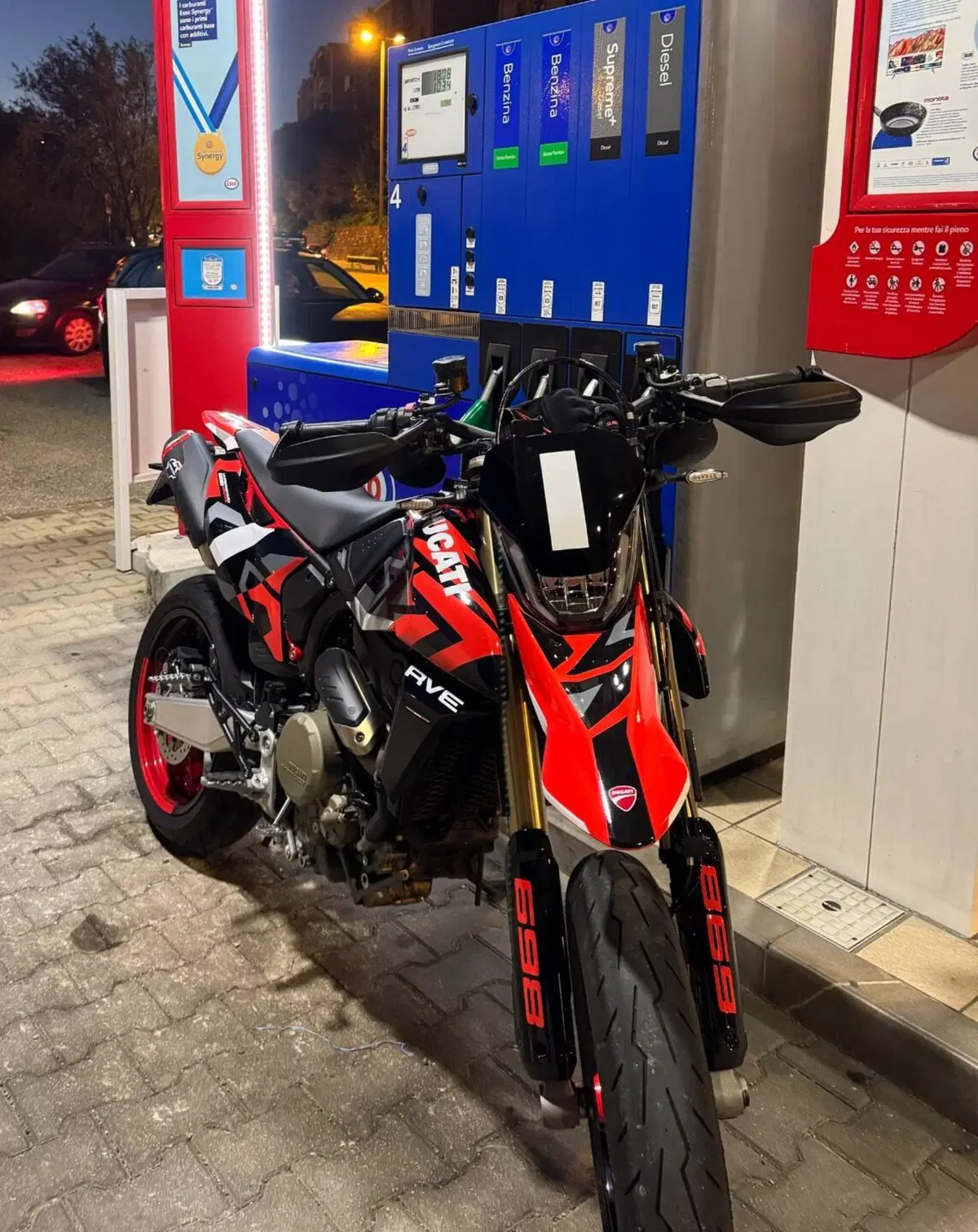 Ducati Hypermotard 698 Mono RVE (2024 - 26) (7)