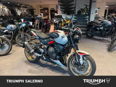 Triumph Trident 800 (2026) usata