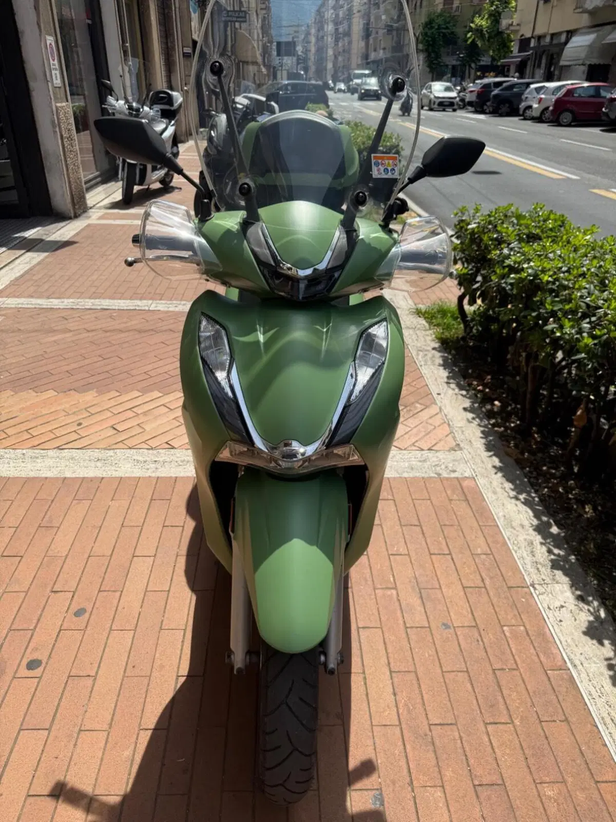 Honda SH 350 (2021 - 24) (2)